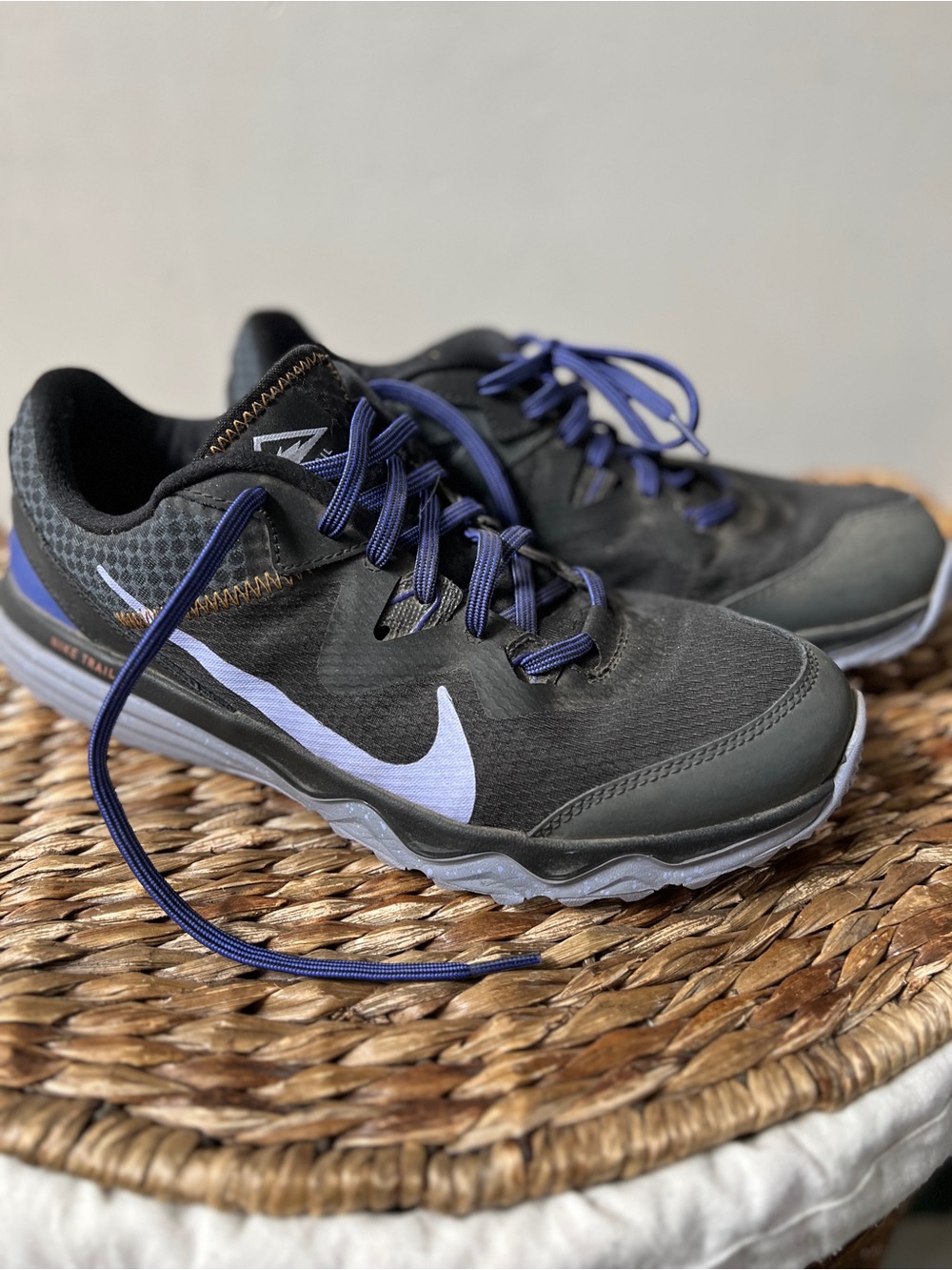 Nike Trail runner size 11 women’s EUC